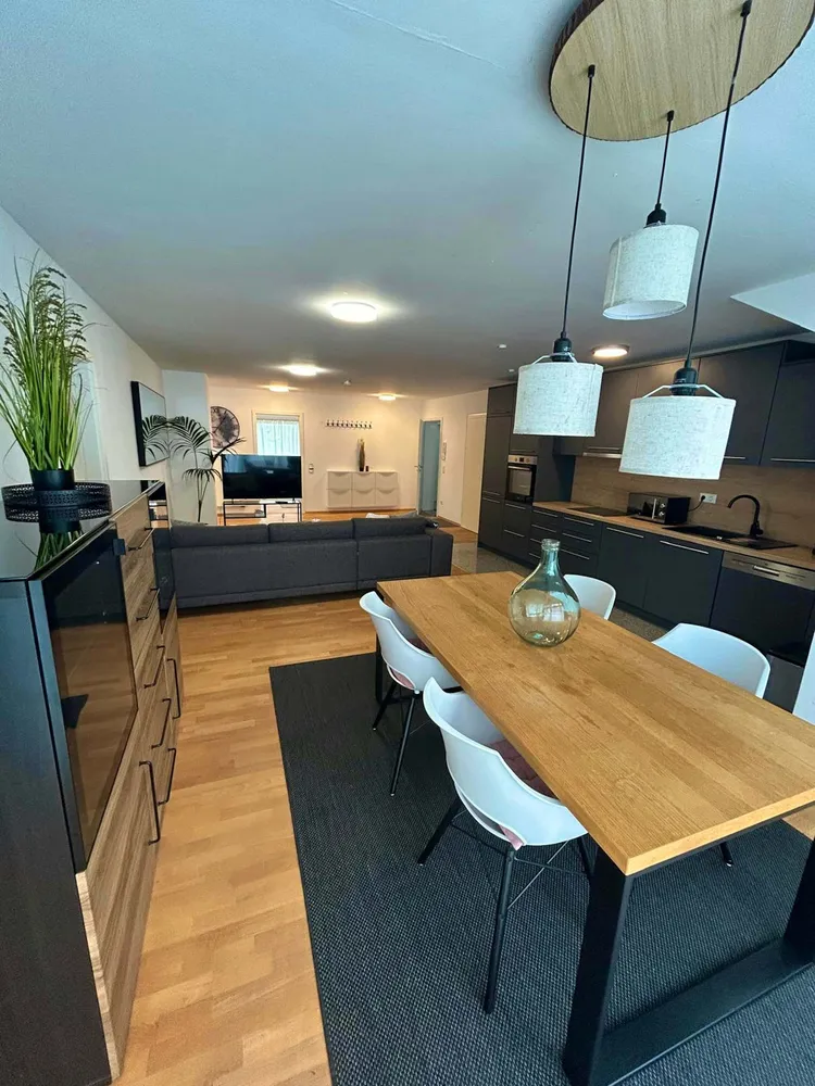 WG-Zimmer mit 12 m² in München – Bild 1