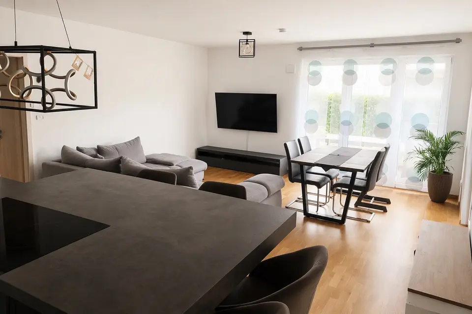 4 Zimmer Wohnung mit 115 m² in Werder (Havel) – Bild 1