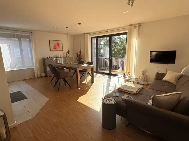 2 Zimmer Wohnung mit 72 m² in Hamburg – Bild 2