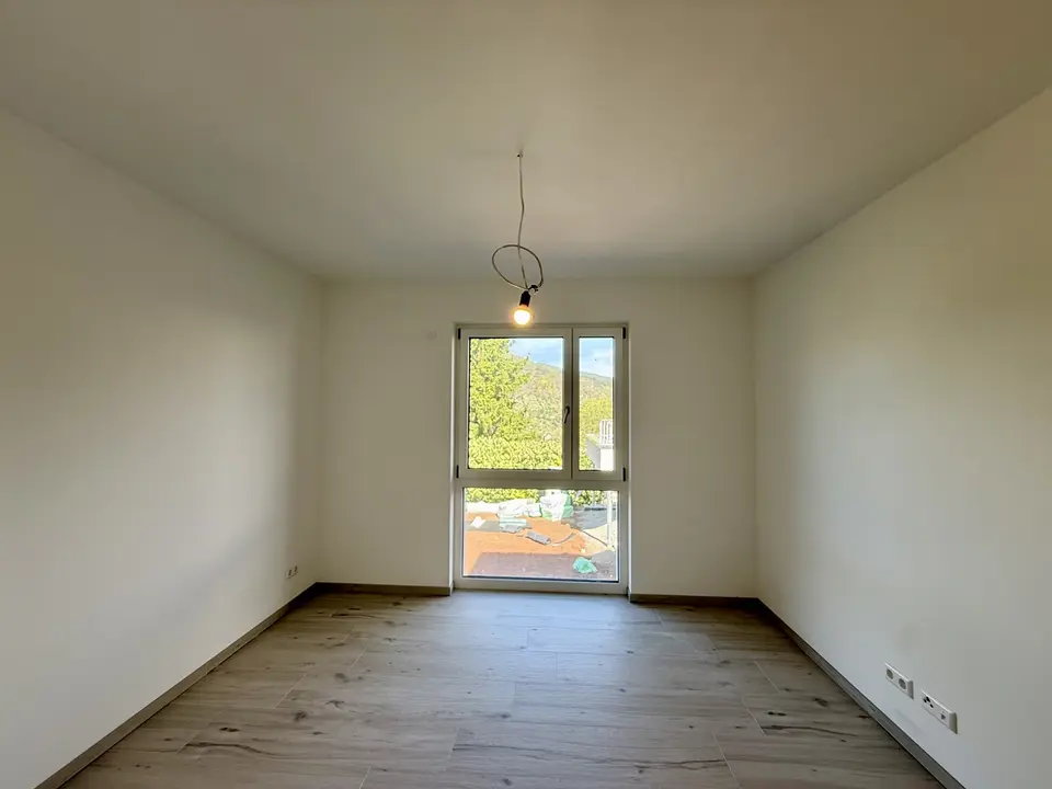 4 Zimmer Wohnung mit 142 m² in Kaiserslautern – Bild 3