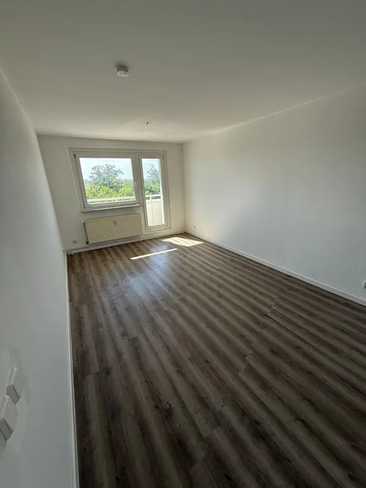 4 Zimmer Wohnung mit 72 m² in Halle (Saale) – Bild 1