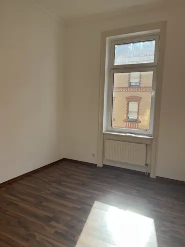 4 Zimmer Wohnung mit 96 m² in Wiesbaden – Bild 3