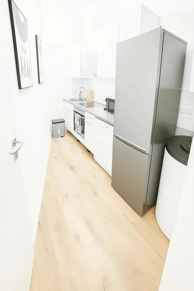 Shared room with 12 m² in Munich – Photo 5