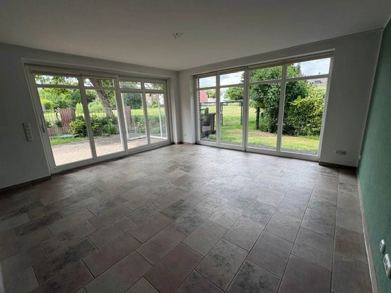 4 Zimmer Wohnung mit 130 m² in Mönchengladbach – Bild 2