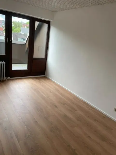6 Zimmer Wohnung mit 125 m² in Nürtingen – Bild 8