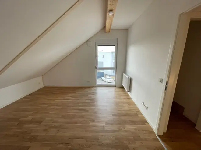 5 Zimmer Haus mit 140 m² in Wiesbaden – Bild 9