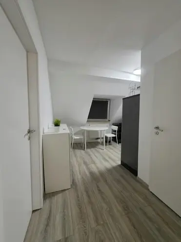 WG-Zimmer mit 9 m² in Köln – Bild 5