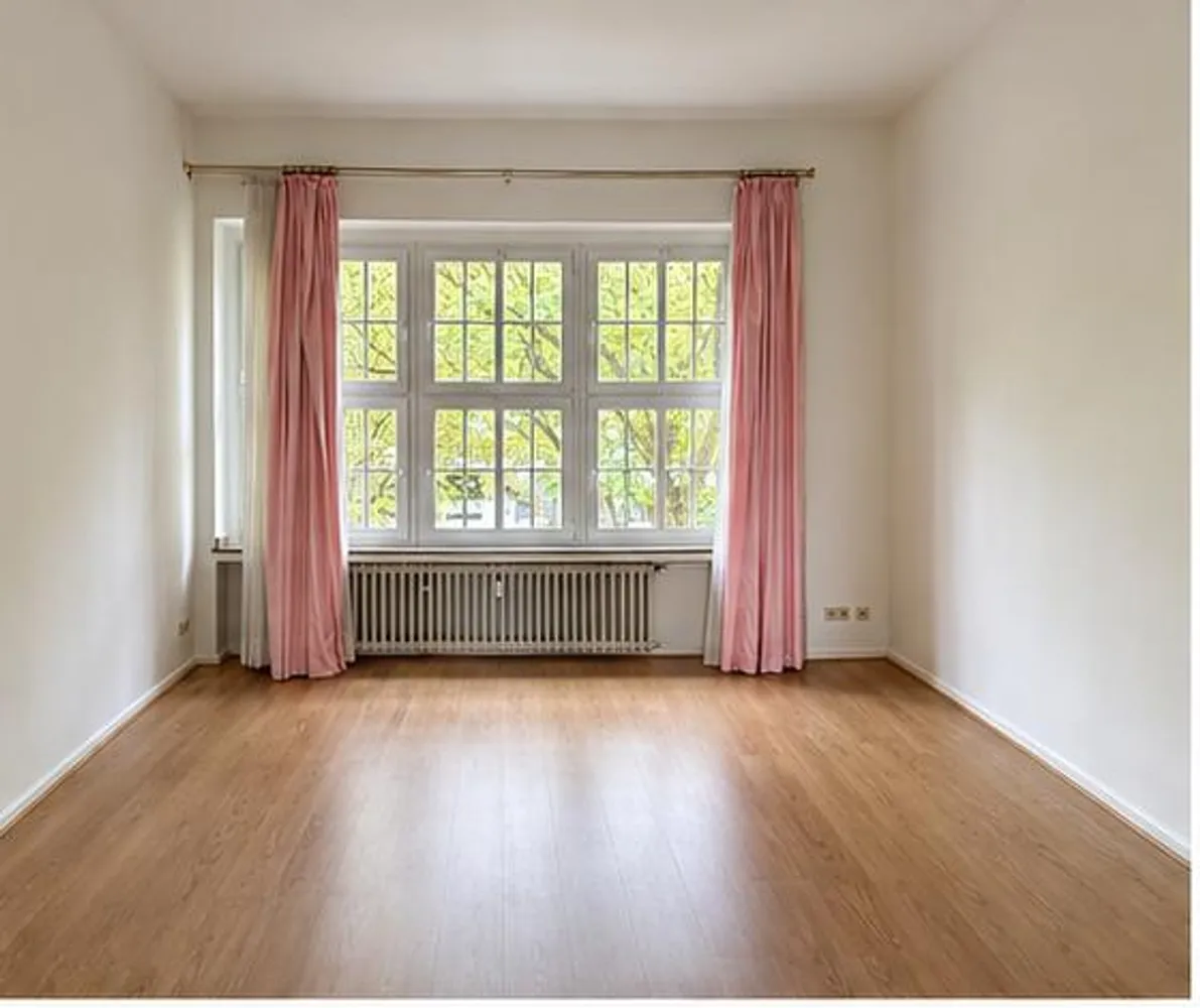 2 room apartment with 136 m² in Düsseldorf – Photo 3