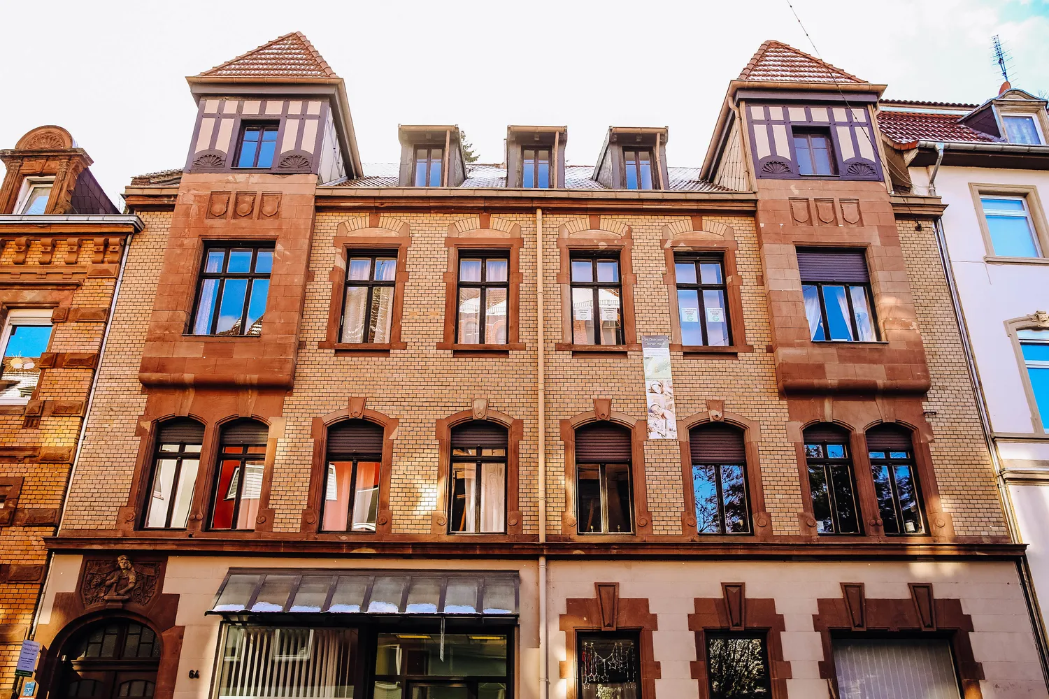 6 Zimmer Wohnung mit 200 m² in Saarbrücken – Bild 8