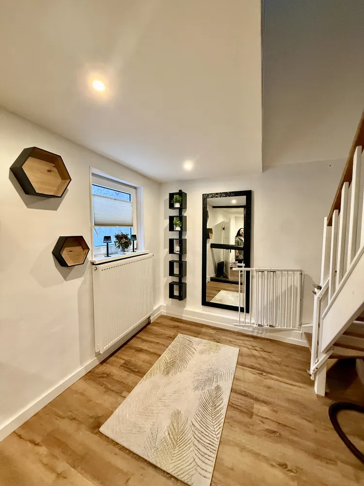 8 Zimmer Wohnung mit 198 m² in Uelzen – Bild 1