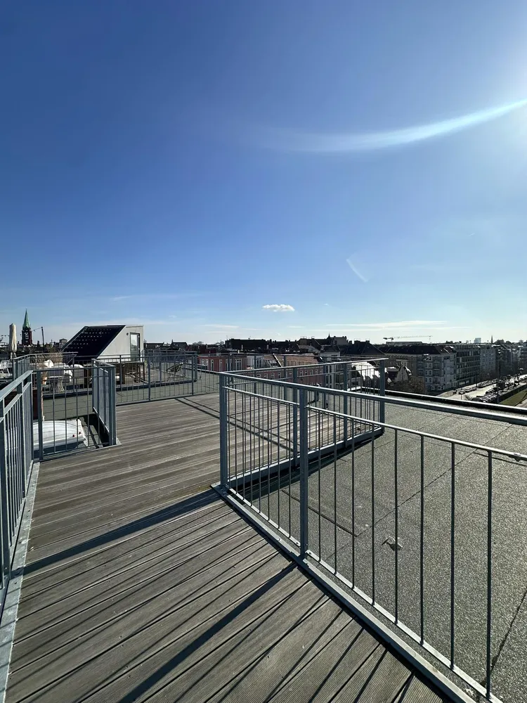 3 Zimmer Wohnung mit 141 m² in Berlin – Bild 2