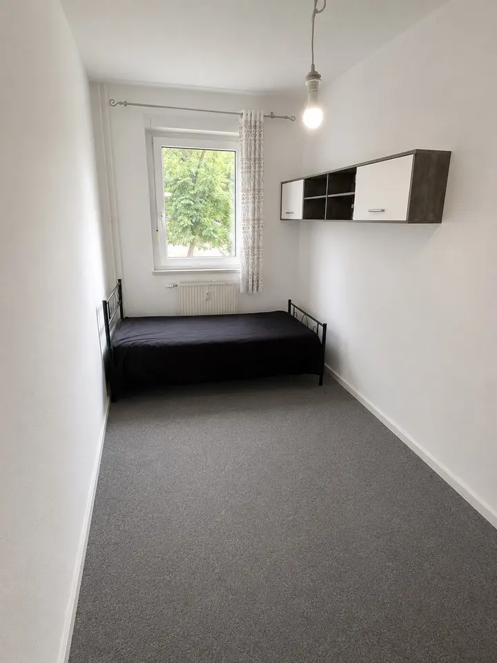 4 Zimmer Wohnung mit 60 m² in Halle (Saale) – Bild 3
