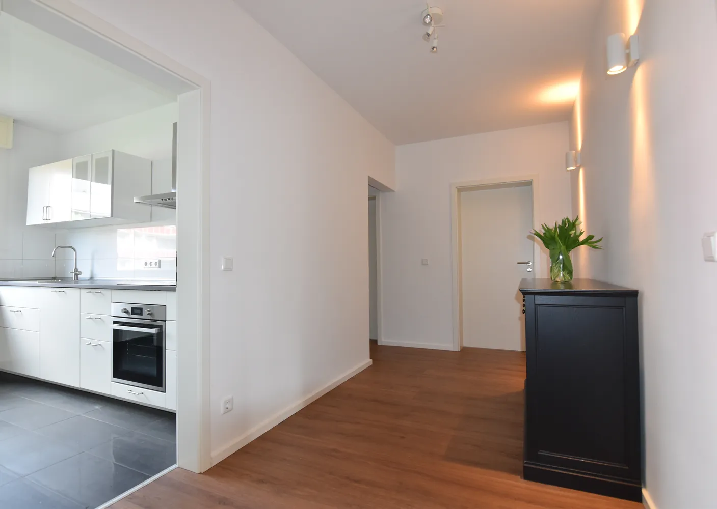 4 Zimmer Wohnung mit 90 m² in Düsseldorf – Bild 3