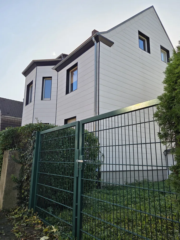 8 Zimmer Haus mit 208 m² in Duisburg – Bild 4
