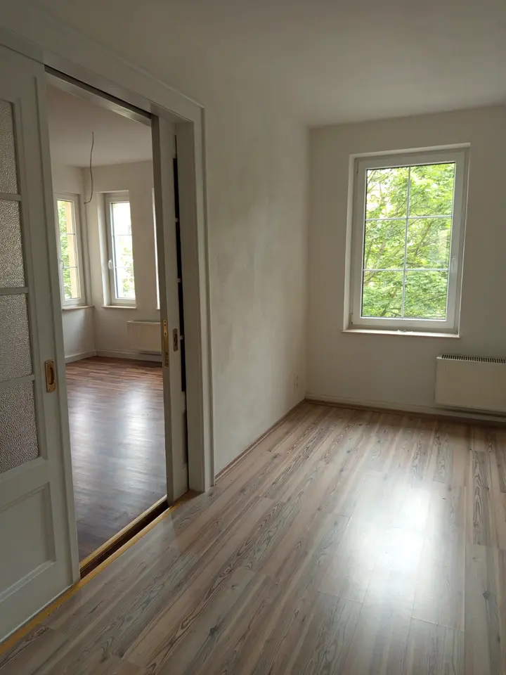 4 Zimmer Wohnung mit 120 m² in Chemnitz – Bild 2