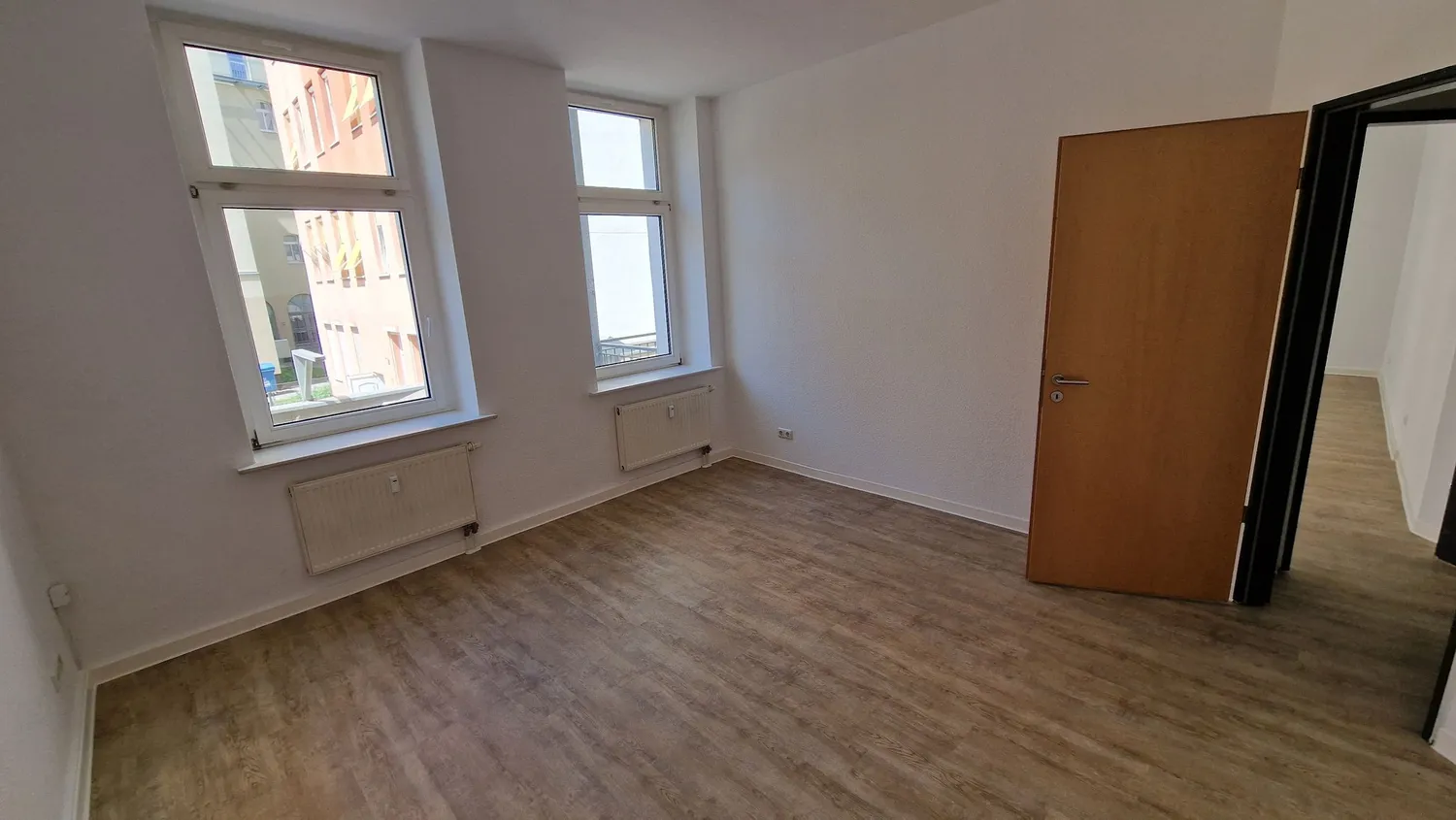 4 Zimmer Wohnung mit 120 m² in Magdeburg – Bild 3