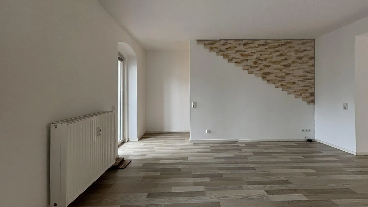 5 Zimmer Wohnung mit 134 m² in Halle (Saale) – Bild 1