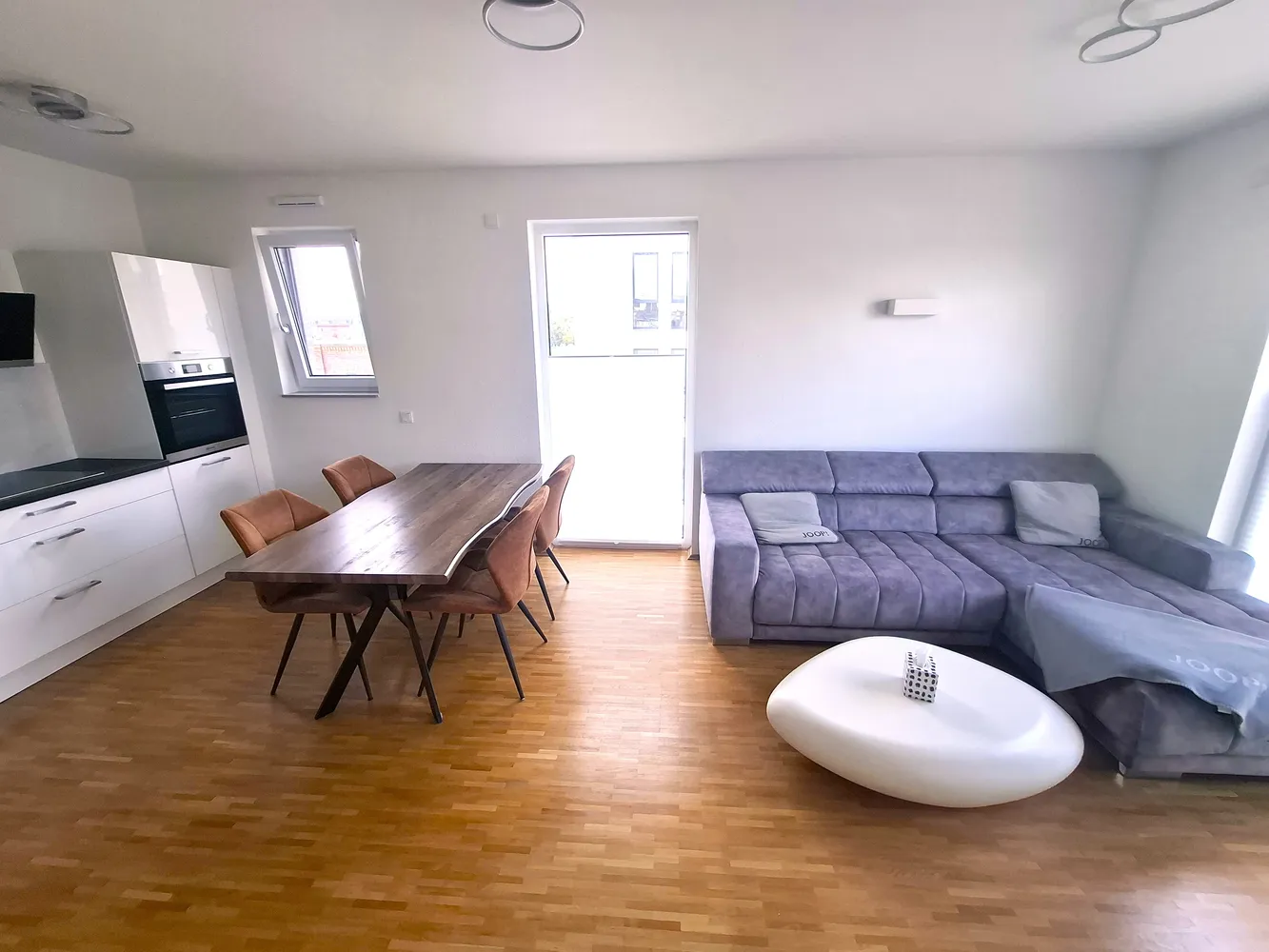 2 Zimmer Wohnung mit 50 m² in Düsseldorf – Bild 8