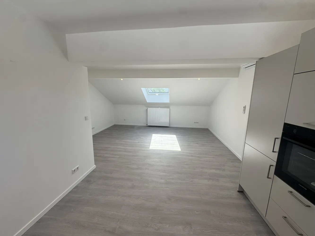 3 Zimmer Wohnung mit 81 m² in Karlsruhe – Bild 1