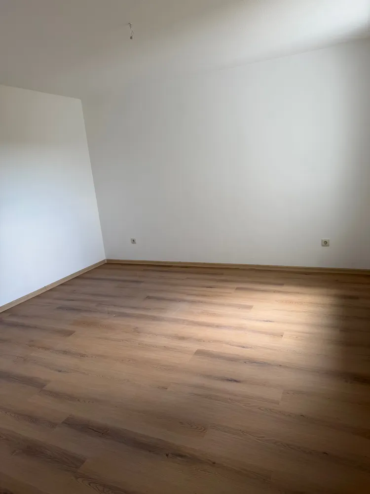 3 Zimmer Wohnung mit 66 m² in Weiden in der Oberpfalz – Bild 3