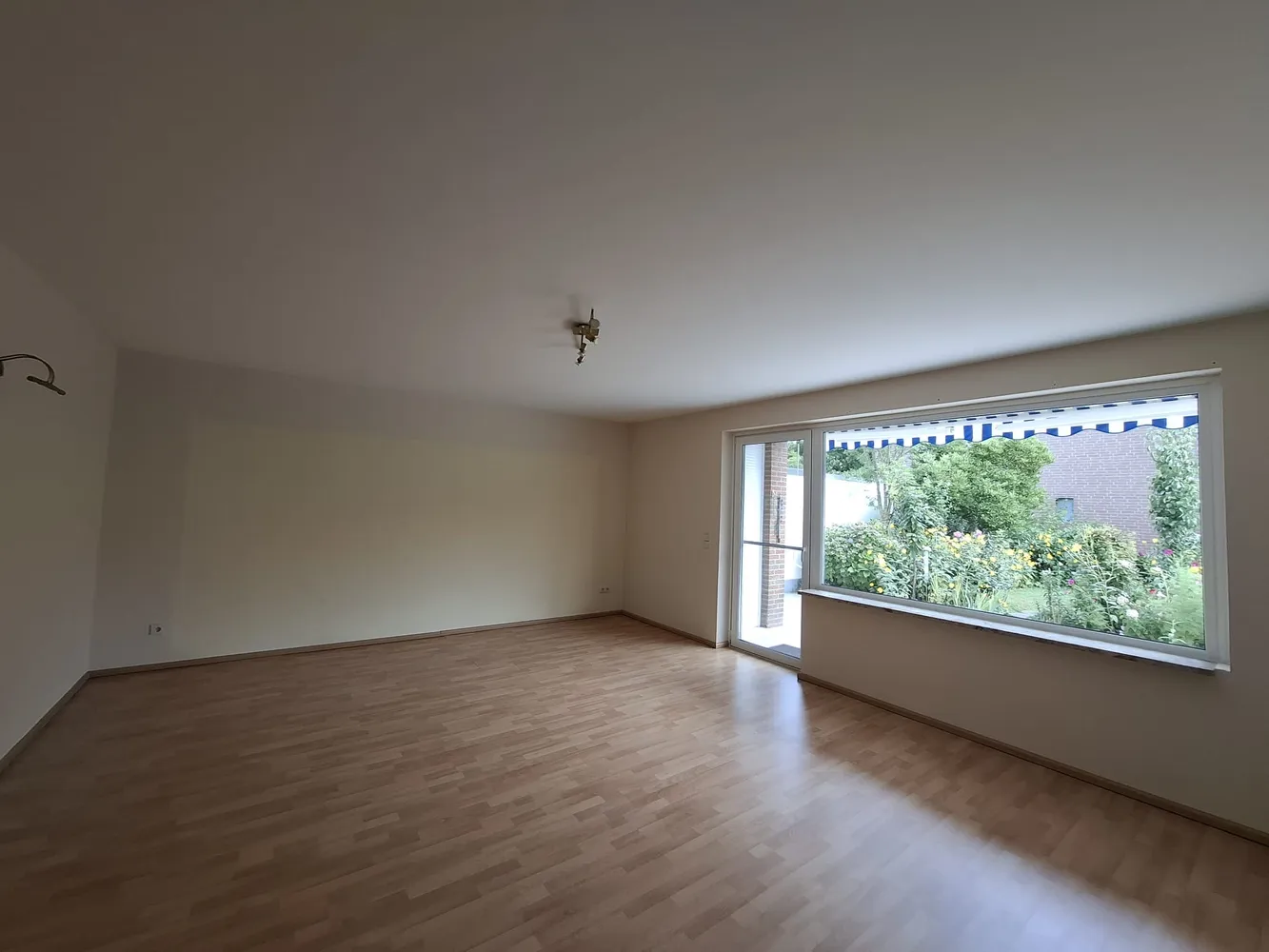 4 Zimmer Wohnung mit 100 m² in Neumünster – Bild 8