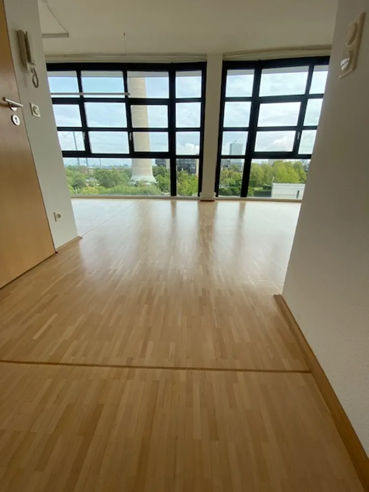 2 Zimmer Wohnung mit 84 m² in Düsseldorf – Bild 8