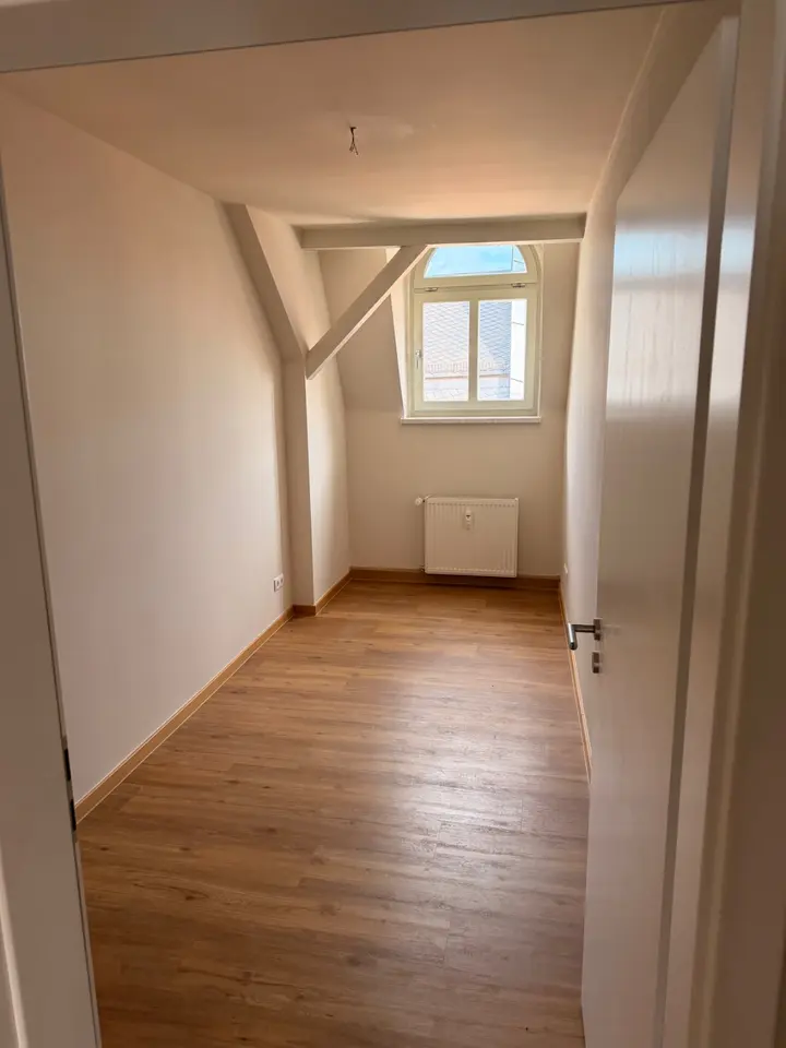 4 Zimmer Wohnung mit 100 m² in Zwickau – Bild 6