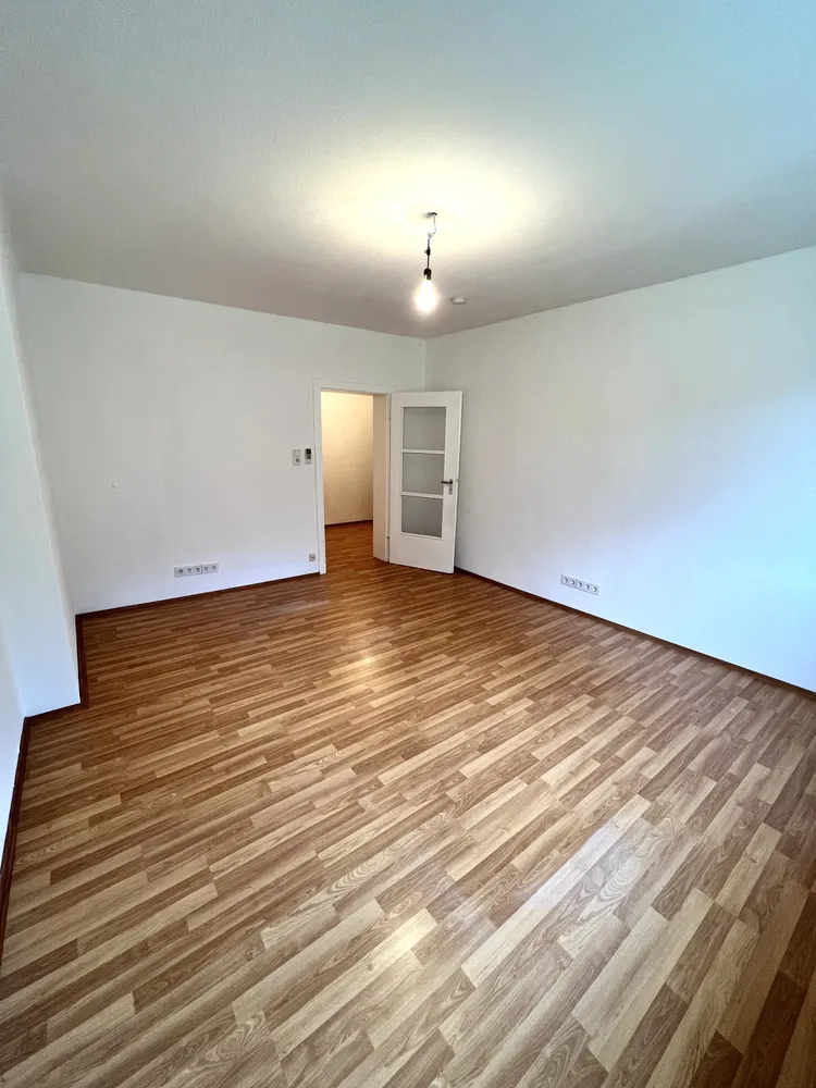 1 room apartment with 28 m² in Wuppertal – Photo 2