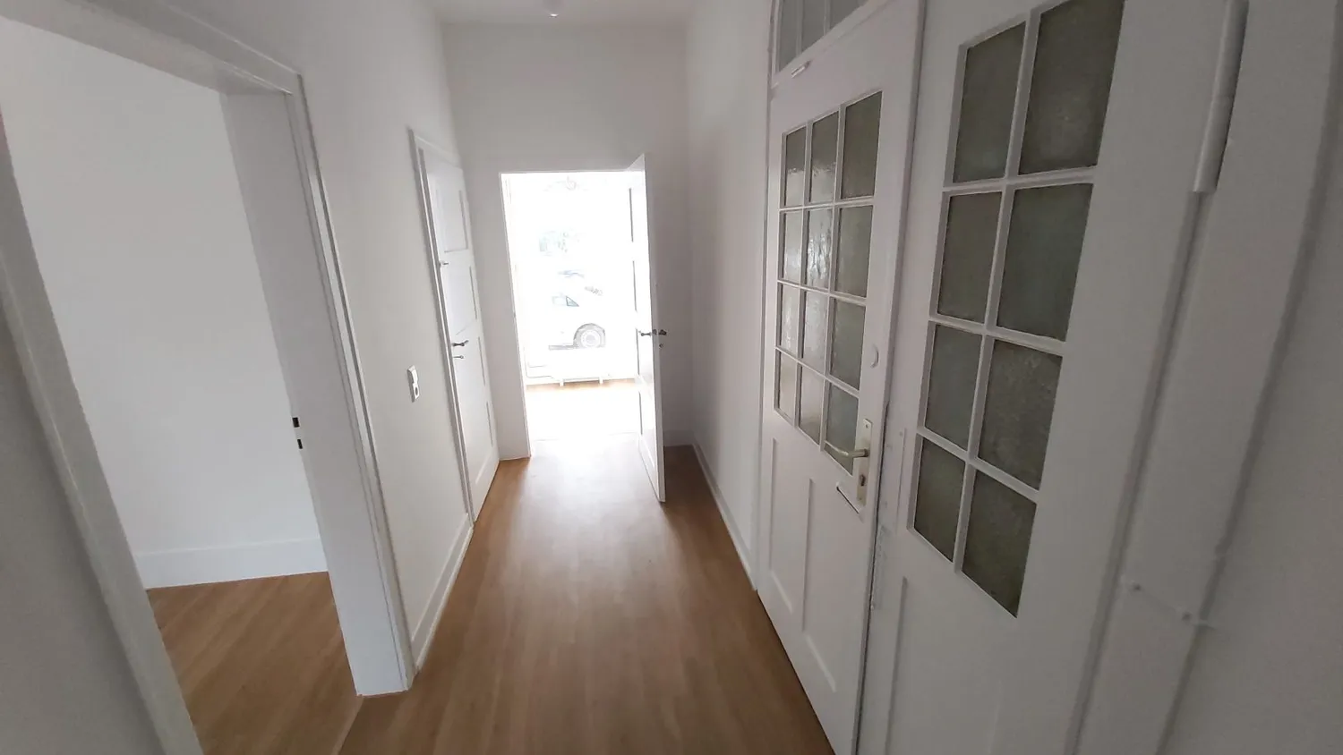 2 Zimmer Wohnung mit 75 m² in Stuttgart – Bild 4