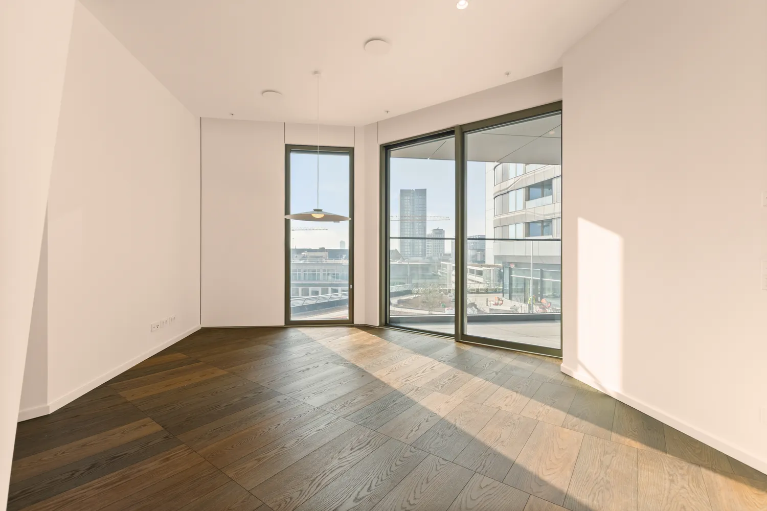 2 room apartment with 82 m² in Frankfurt am Main – Photo 1