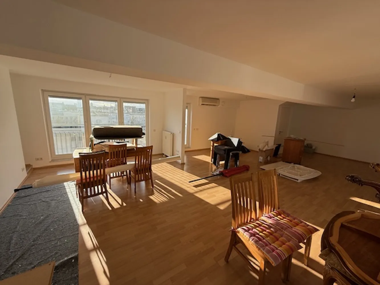1 room apartment with 99 m² in Frankfurt am Main – Photo 4