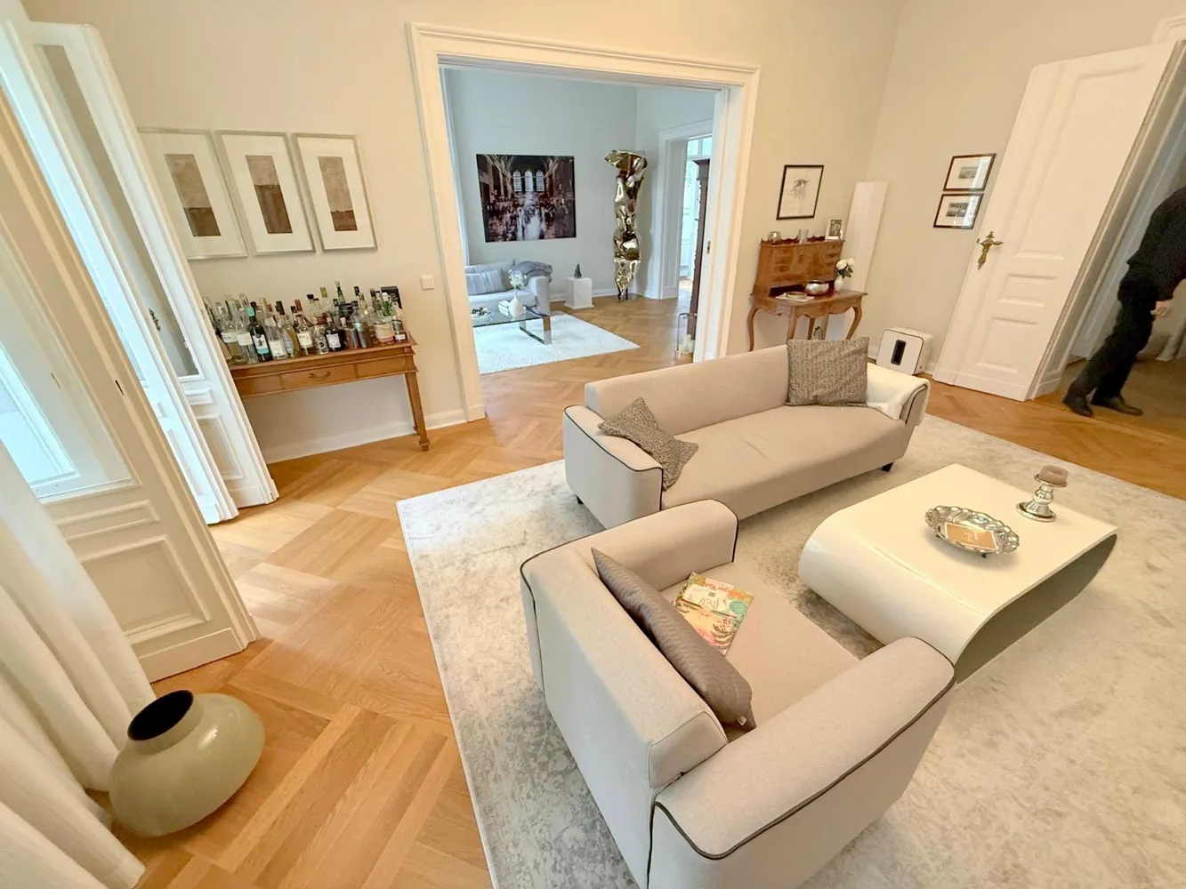 6 Zimmer Wohnung mit 259 m² in Berlin – Bild 3
