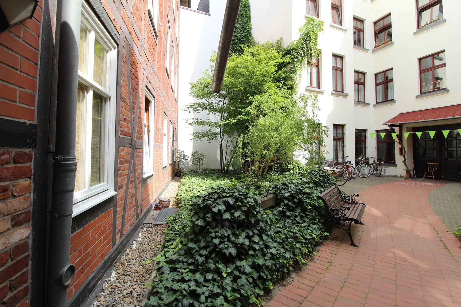 2 room apartment with 38 m² in Magdeburg – Photo 2