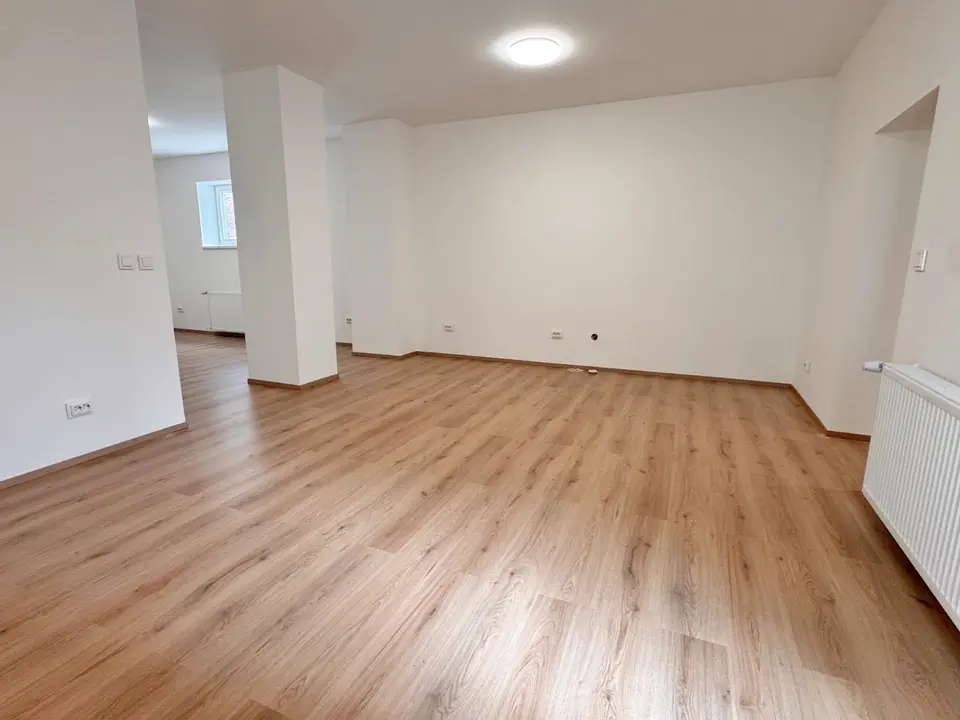 7 Zimmer Wohnung mit 145 m² in Oberhausen – Bild 3