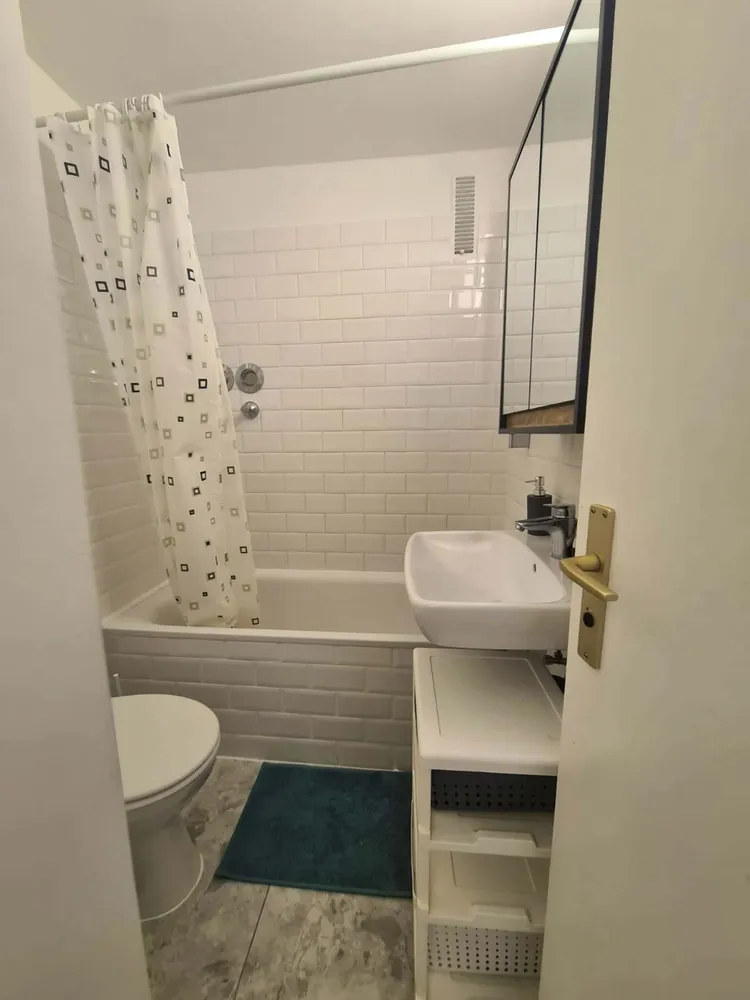Shared room with 20 m² in Munich – Photo 4
