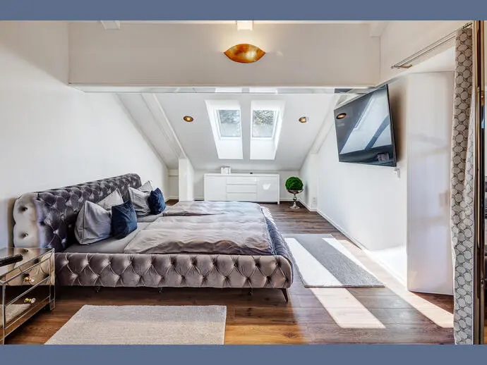 WG-Zimmer mit 200 m² in Erding – Bild 3