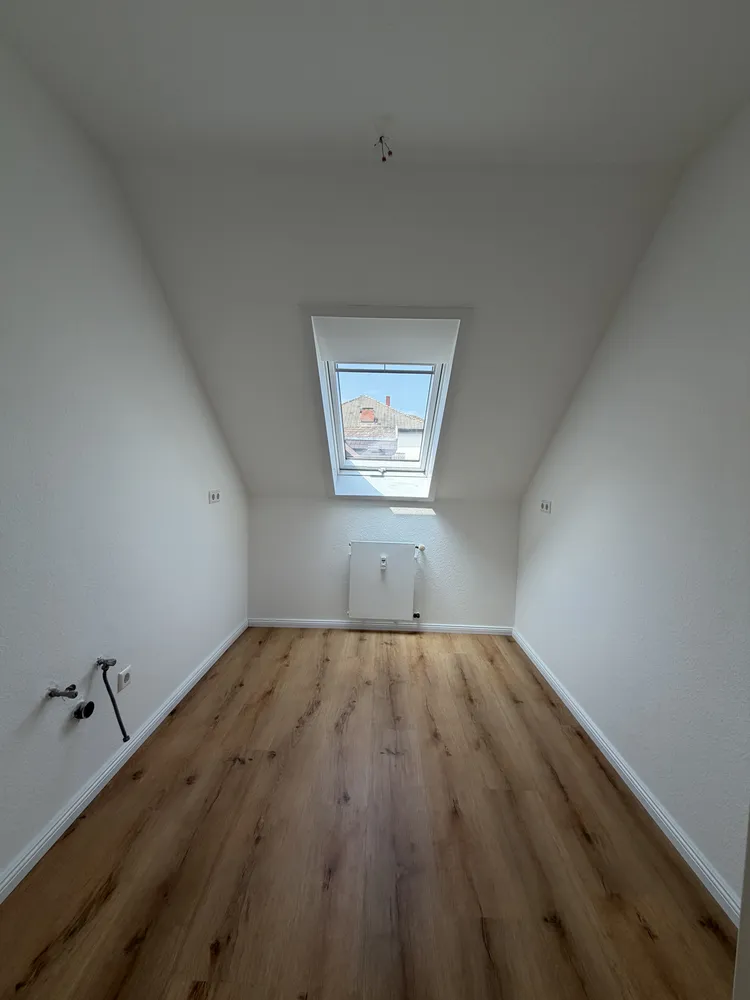 2 Zimmer Wohnung mit 70 m² in Karlsruhe – Bild 4