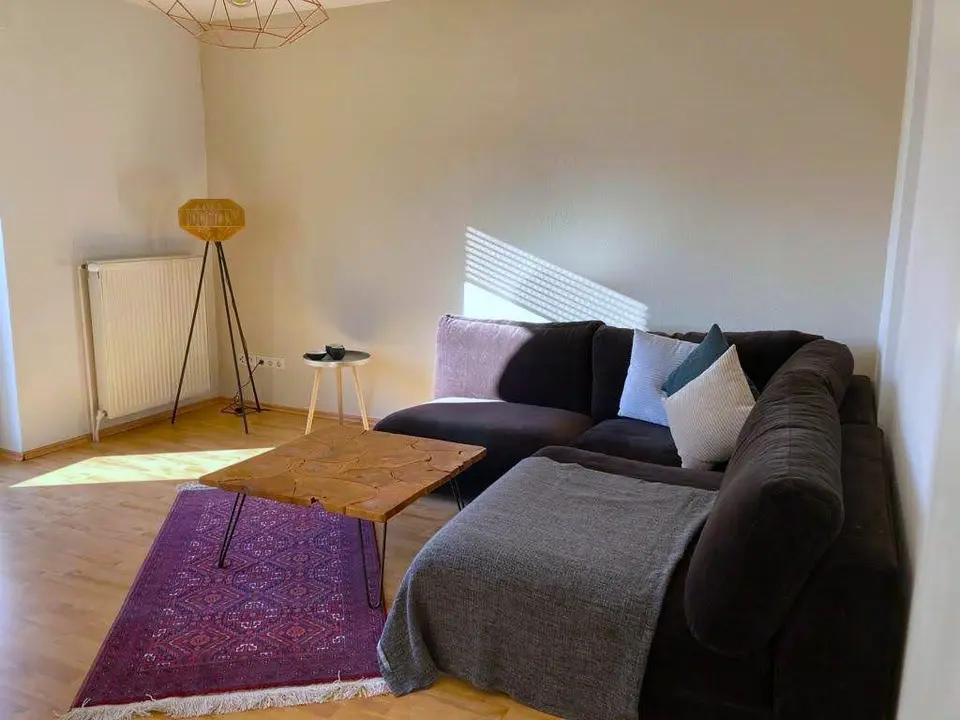 WG-Zimmer mit 67 m² in Solingen – Bild 1