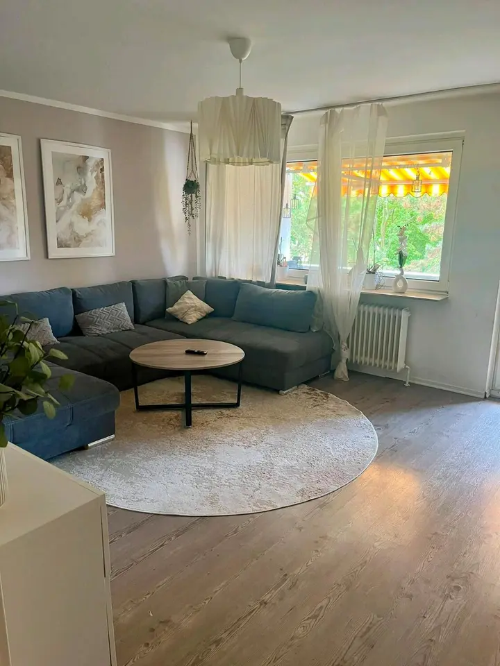 4 Zimmer Wohnung mit 92 m² in Wiesbaden – Bild 1