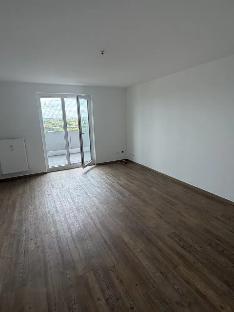2 room apartment with 76 m² in Leverkusen – Photo 1