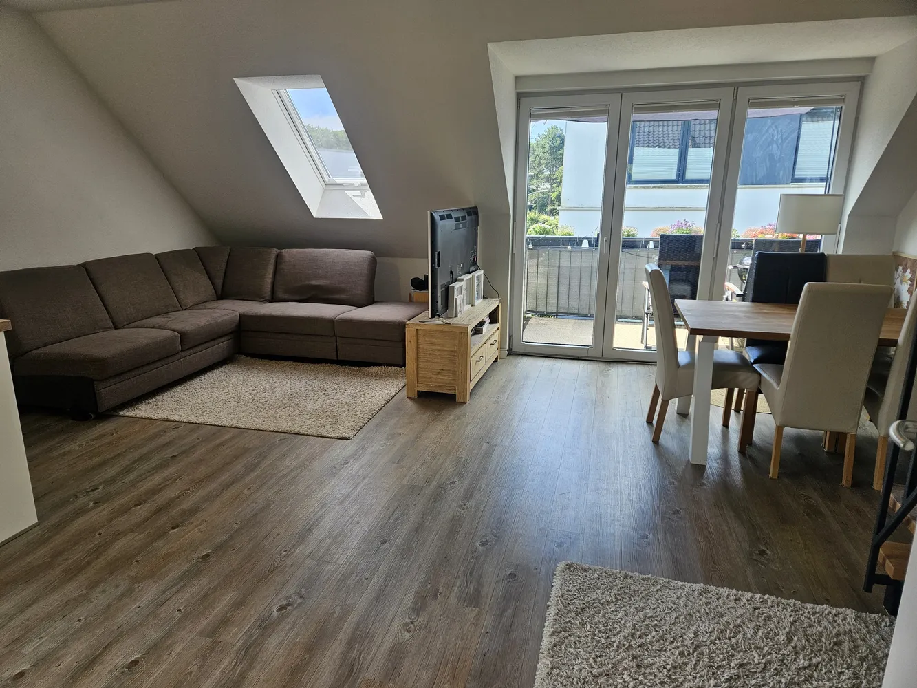 4 Zimmer Wohnung mit 74 m² in Hamburg – Bild 2
