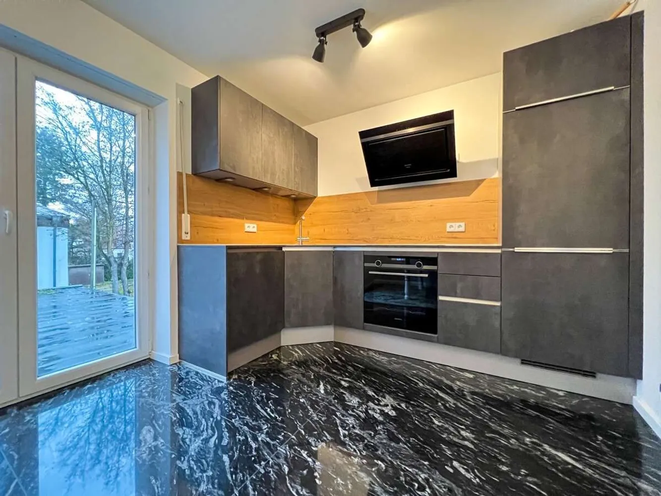 3 Zimmer Wohnung mit 97 m² in Augsburg – Bild 3