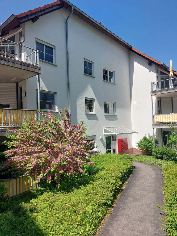 2 Zimmer Wohnung mit 60 m² in Homburg – Bild 6