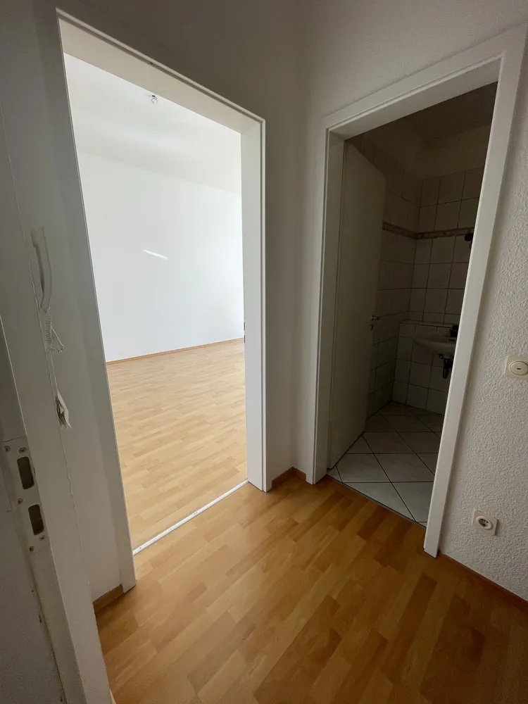 1 Zimmer Wohnung mit 37 m² in Halle (Saale) – Bild 4