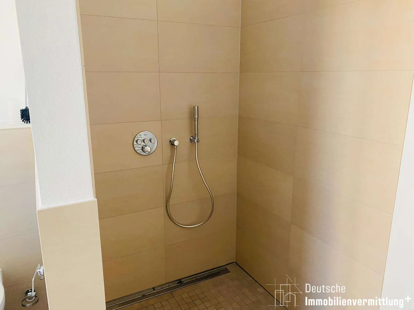 2 Zimmer Wohnung mit 117 m² in Leipzig – Bild 9