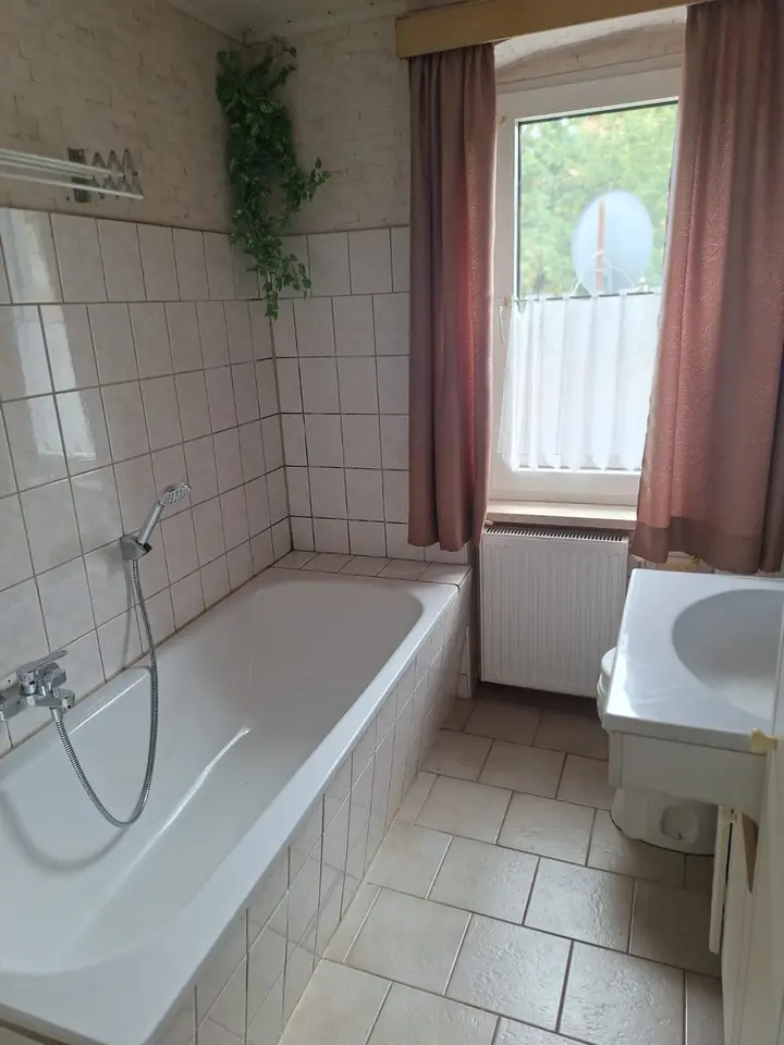 6 room house with 100 m² in Aschersleben – Photo 8