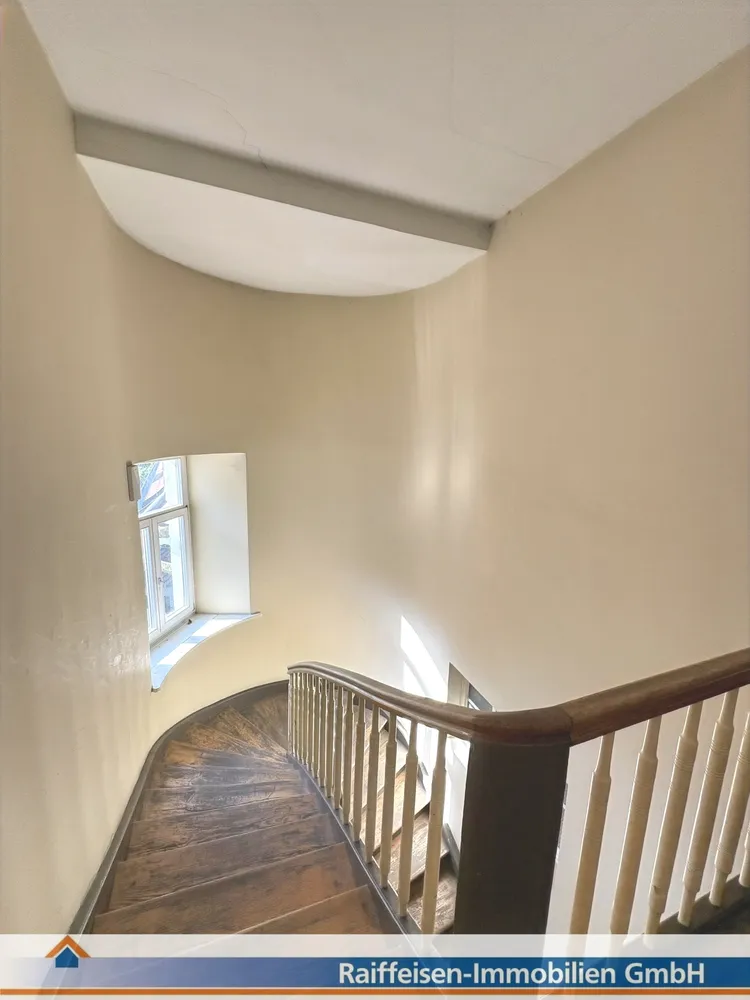 2 Zimmer Wohnung mit 94 m² in Regensburg – Bild 3