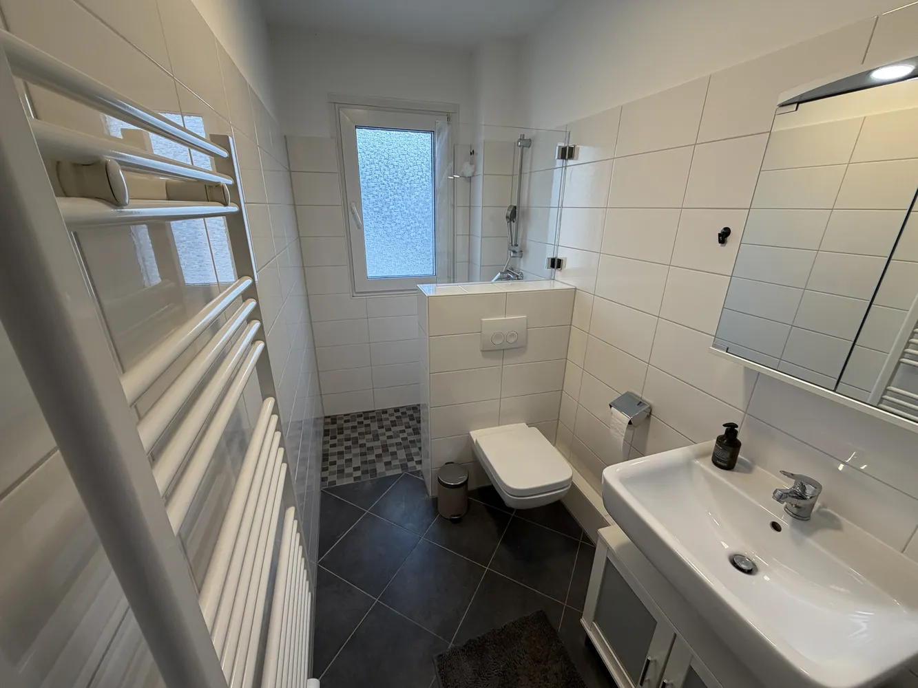 1 Zimmer Wohnung mit 37 m² in Frankfurt am Main – Bild 4