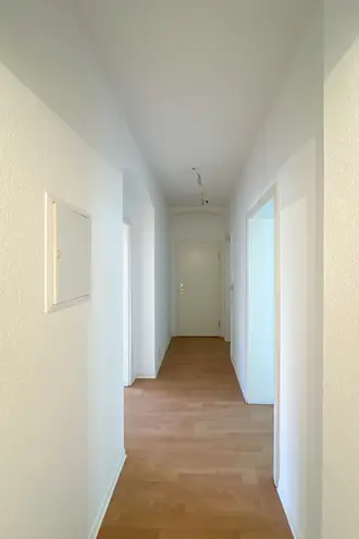 2 Zimmer Wohnung mit 67 m² in Magdeburg – Bild 2