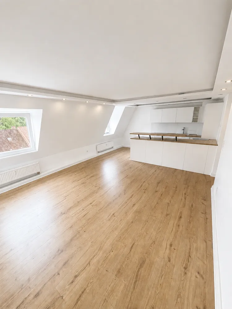 3 Zimmer Wohnung mit 75 m² in Kiel – Bild 2